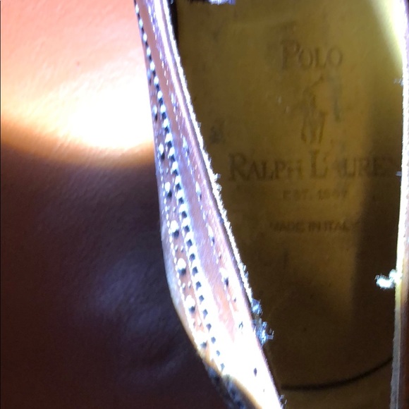 Footwear - Picture 4 of 5